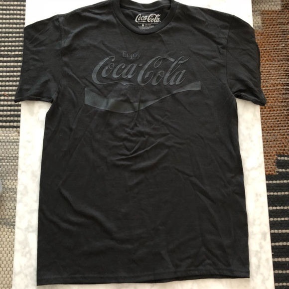 coca cola shirt black
